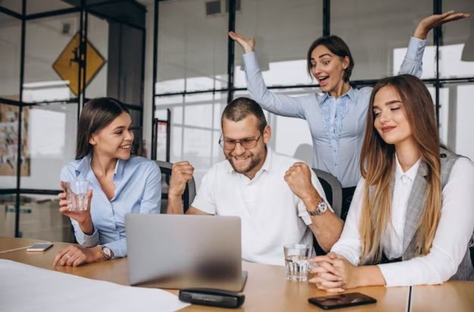 Liên hệ nhân viên khi gặp khó khăn trong quá trình cược